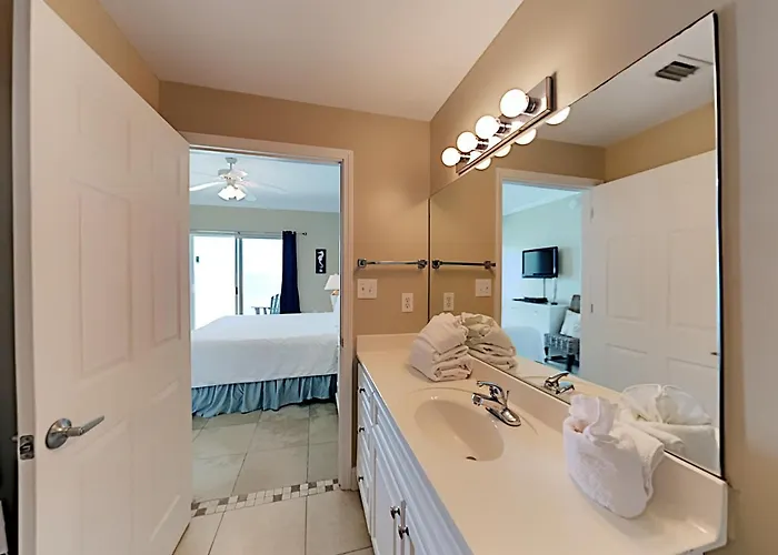 Apartment Crystal Shores #602